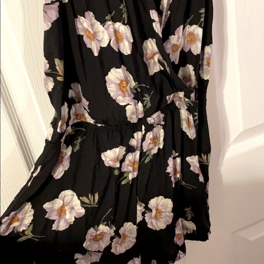 romper - Picture 2 of 2